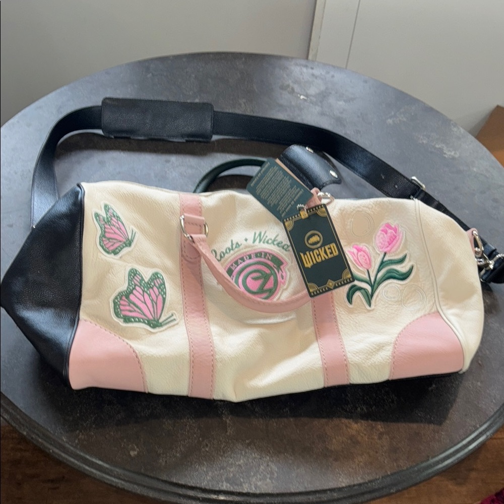 Roots Wicked Canadian Leather Duffle Bag (NWT)